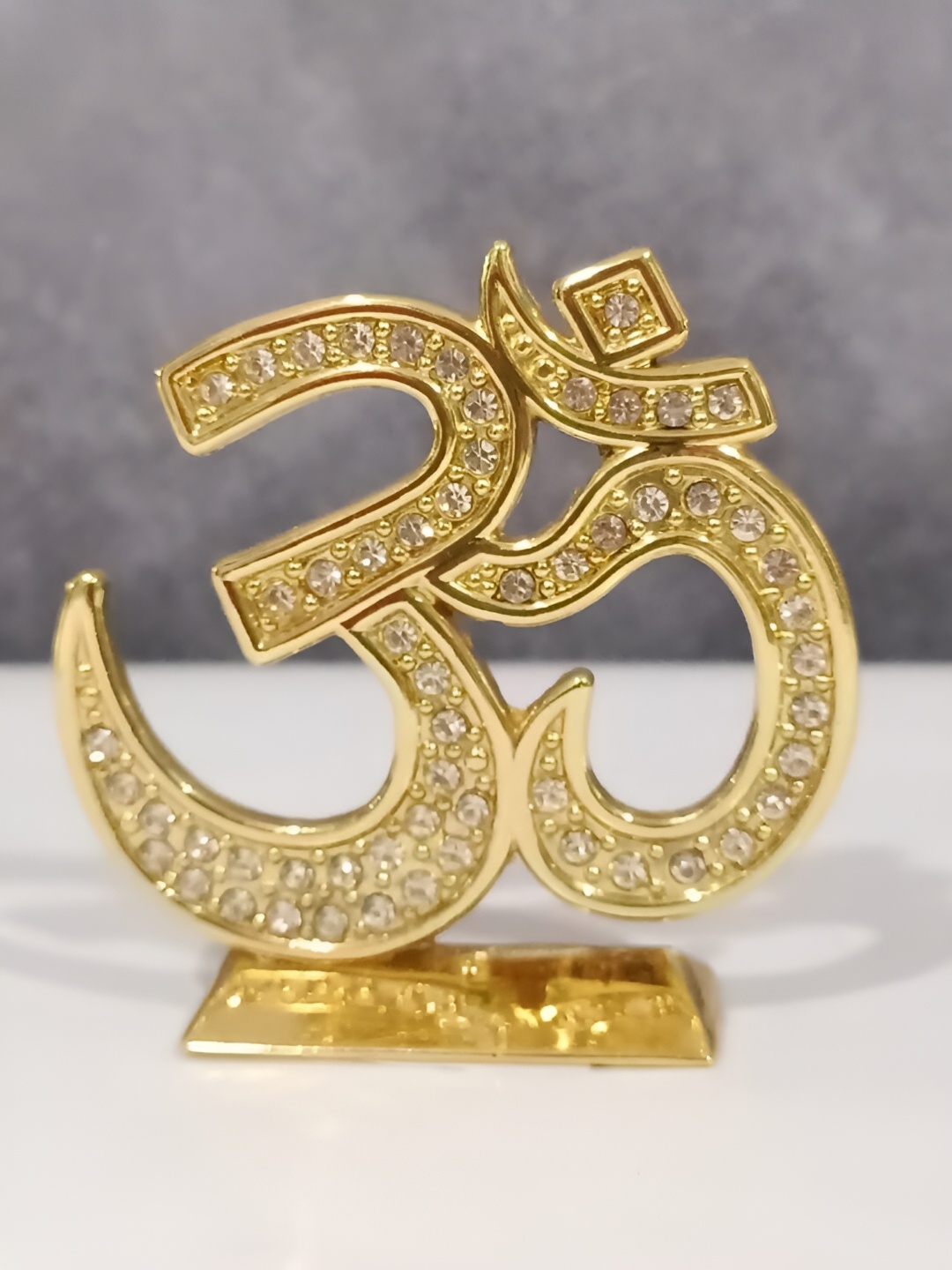 

WENS Gold Toned Religious Metal Idol Tiny Showpiece
