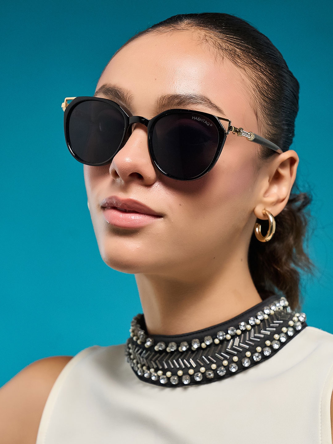 

HASHTAG EYEWEAR Women Round Sunglasses with UV Protected Lens G-15077-black
