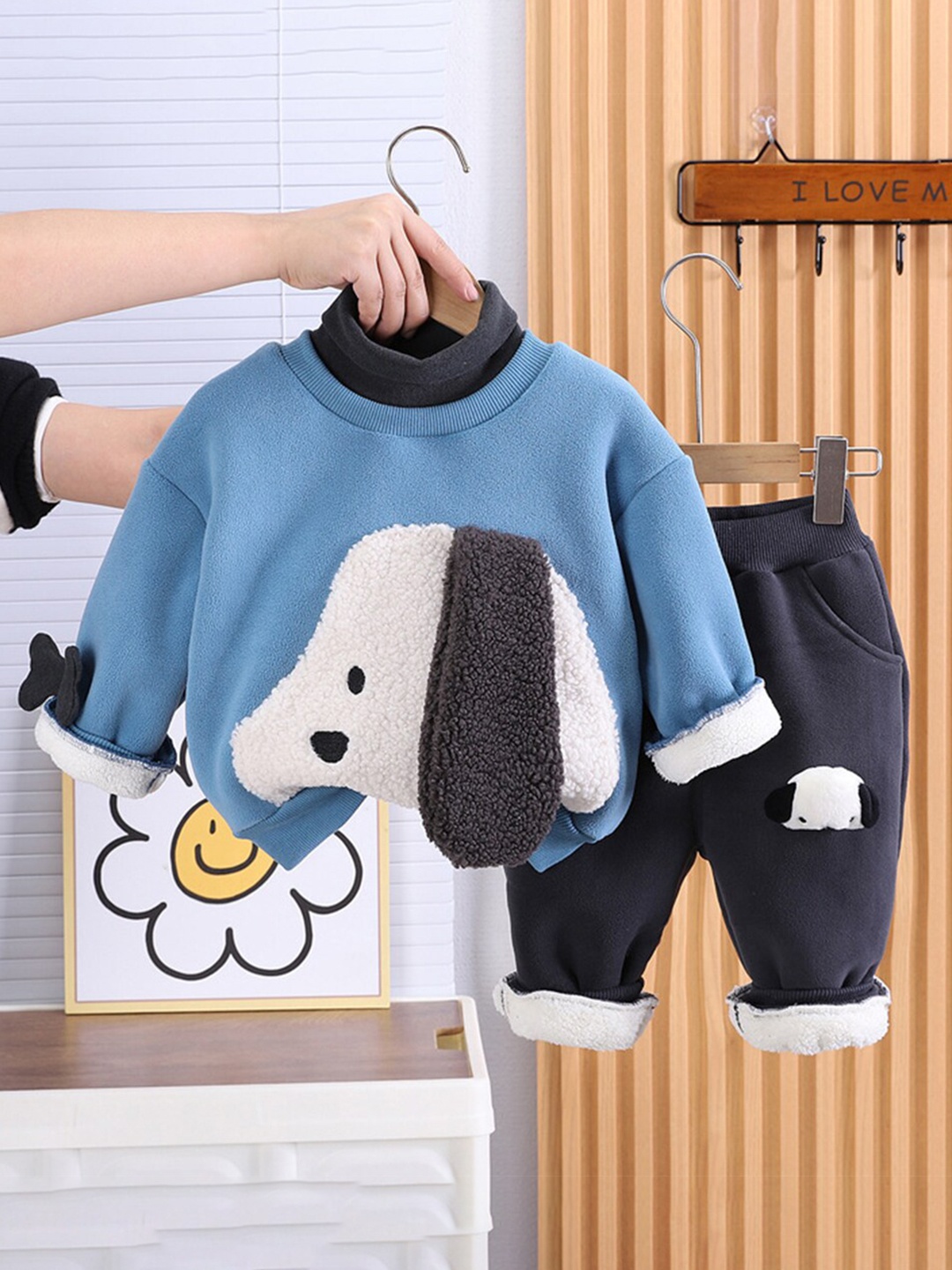 

INCLUD Infant Boys Embroidered Sweatshirt with Joggers, Blue