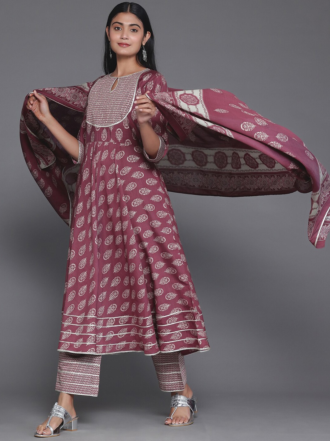 

Libas Floral Printed Empire Gotta Patti Kurta with Palazzos & With Dupatta, Mauve