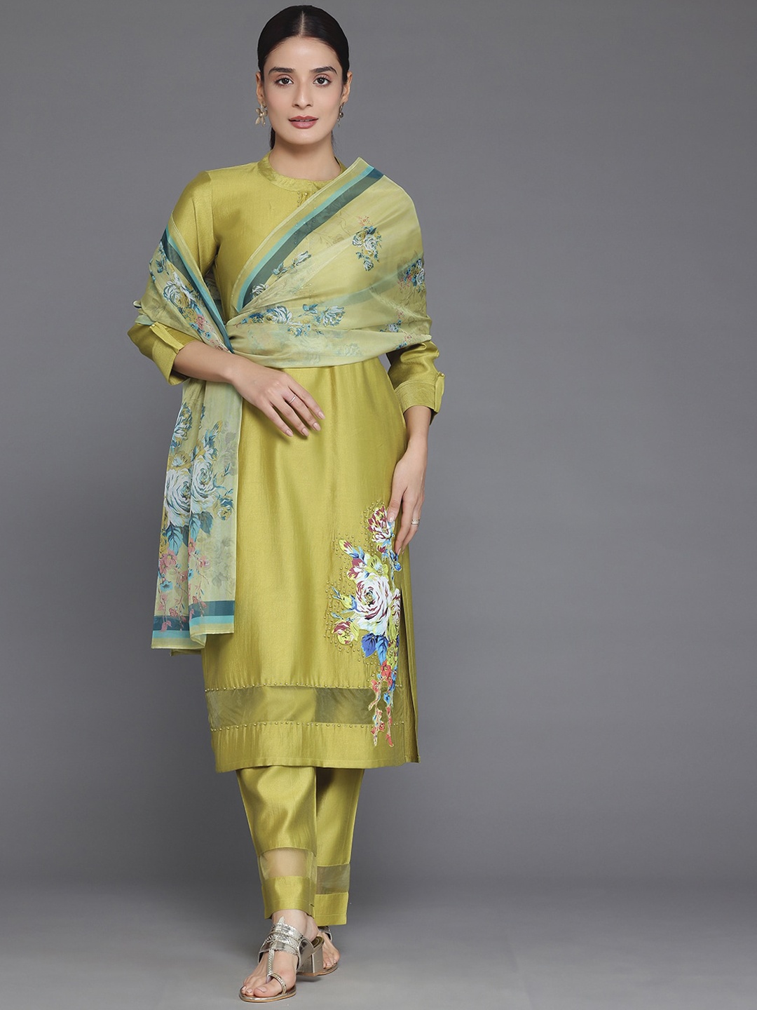 

Libas Women Floral Printed Regular Beads and Stones Kurta with Trousers & Dupatta, Lime green