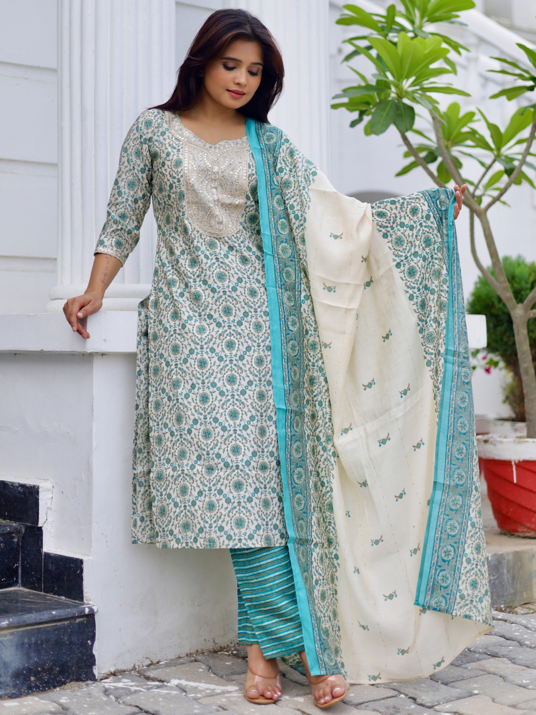 

Libas Floral Printed Regular Sequinned Kurta with Palazzos & Dupatta, Beige