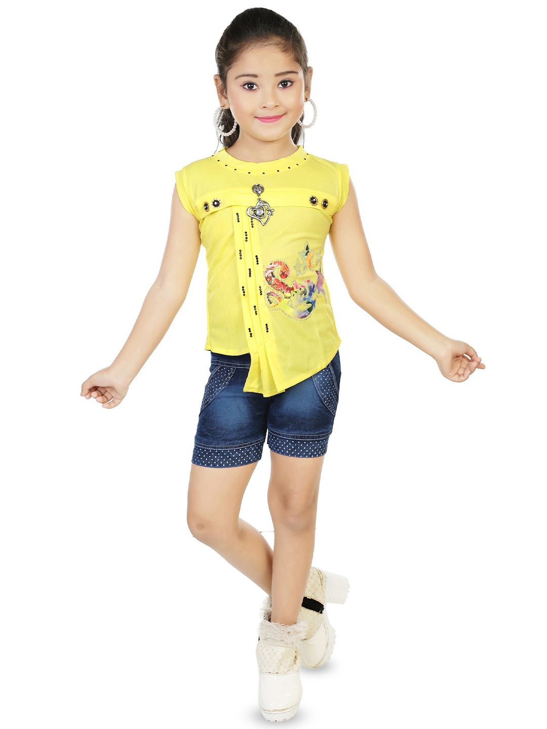

BAESD Girls Embellished Top With Shorts, Yellow