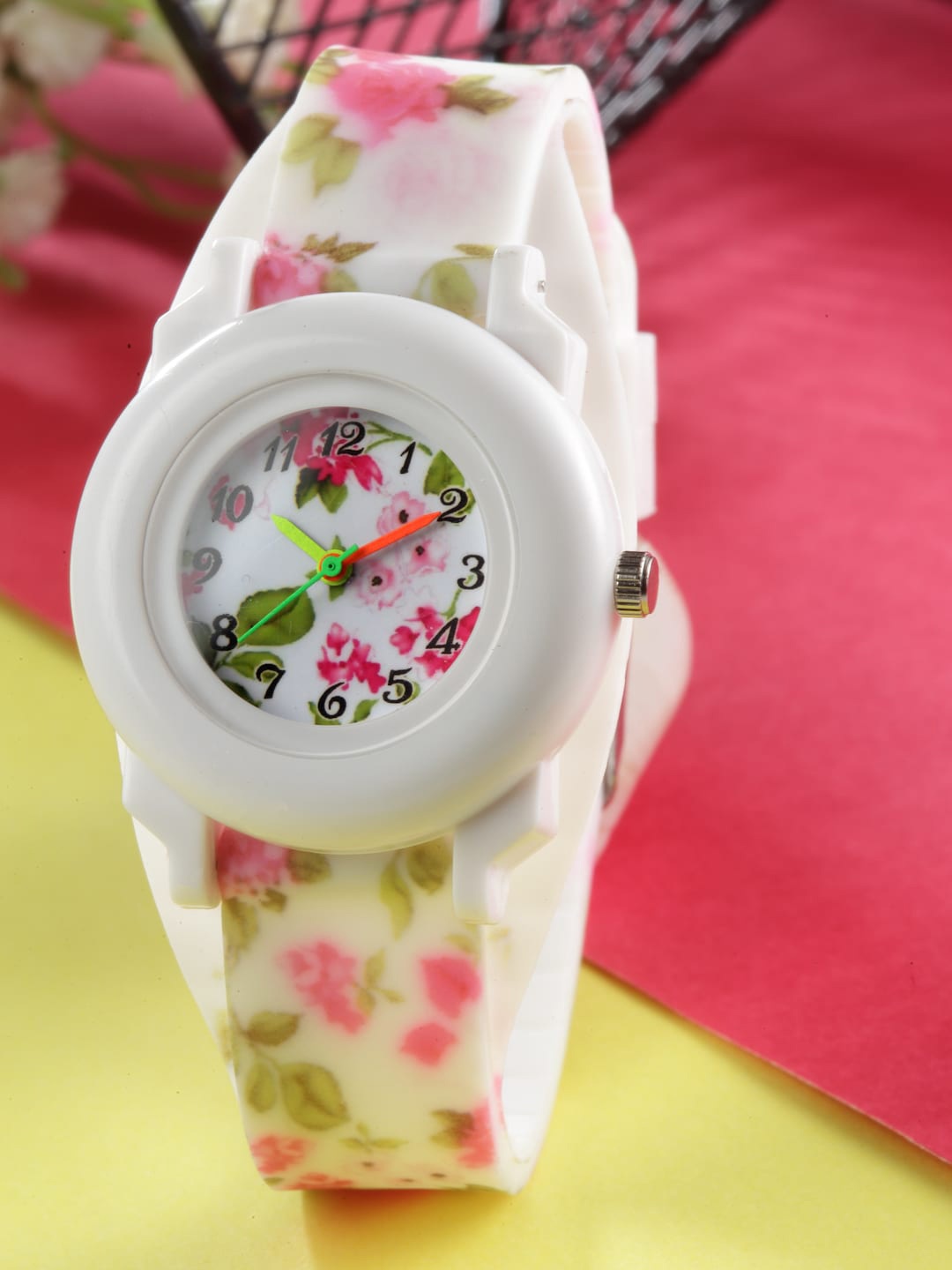 

Stoln Kids Printed Dial & Straps Analogue Watch DIV795-07, White
