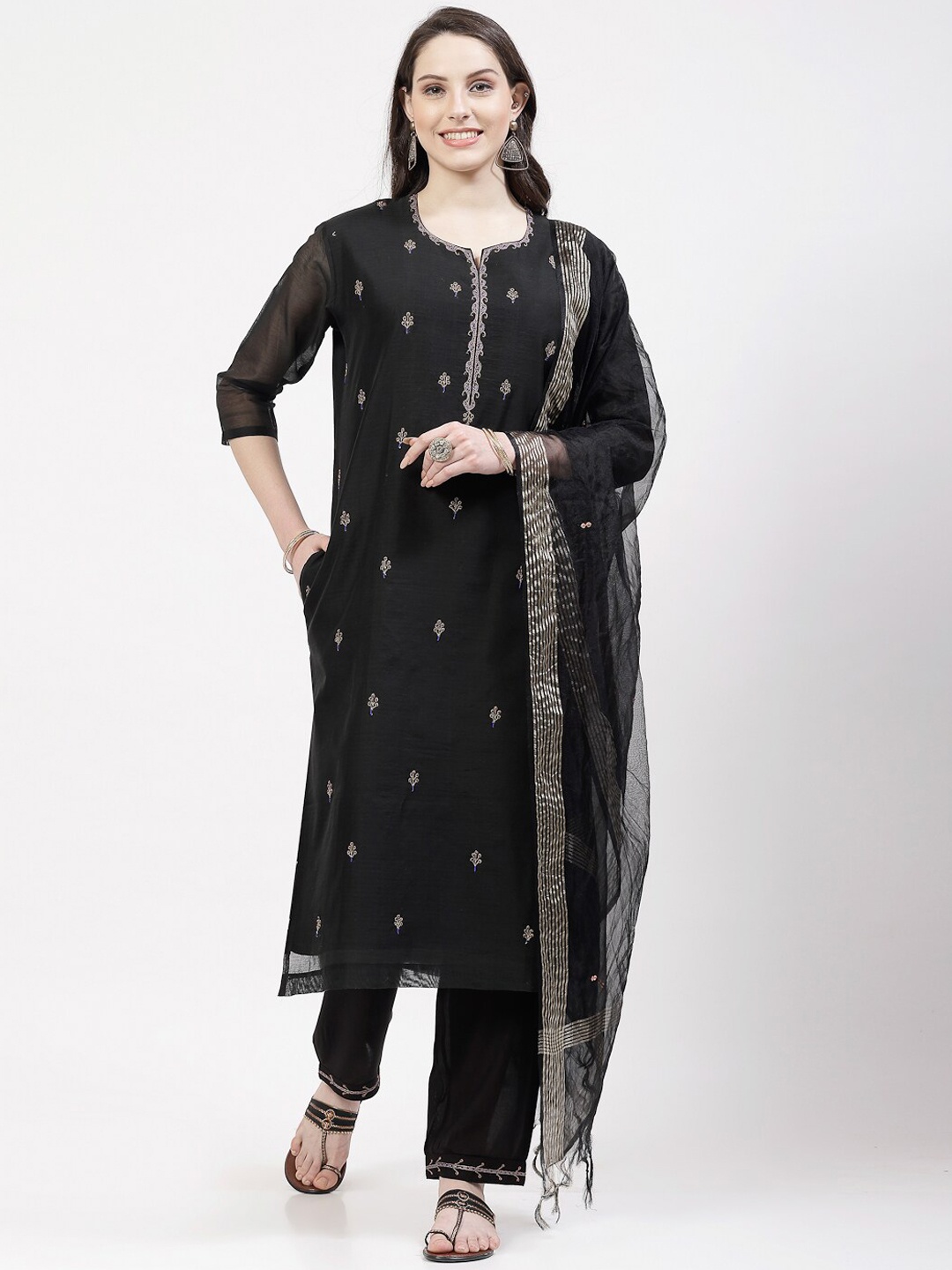 

DART STUDIO Ethnic Motifs Embroidered Regular Zardozi Chanderi Silk Kurta with Trousers, Black