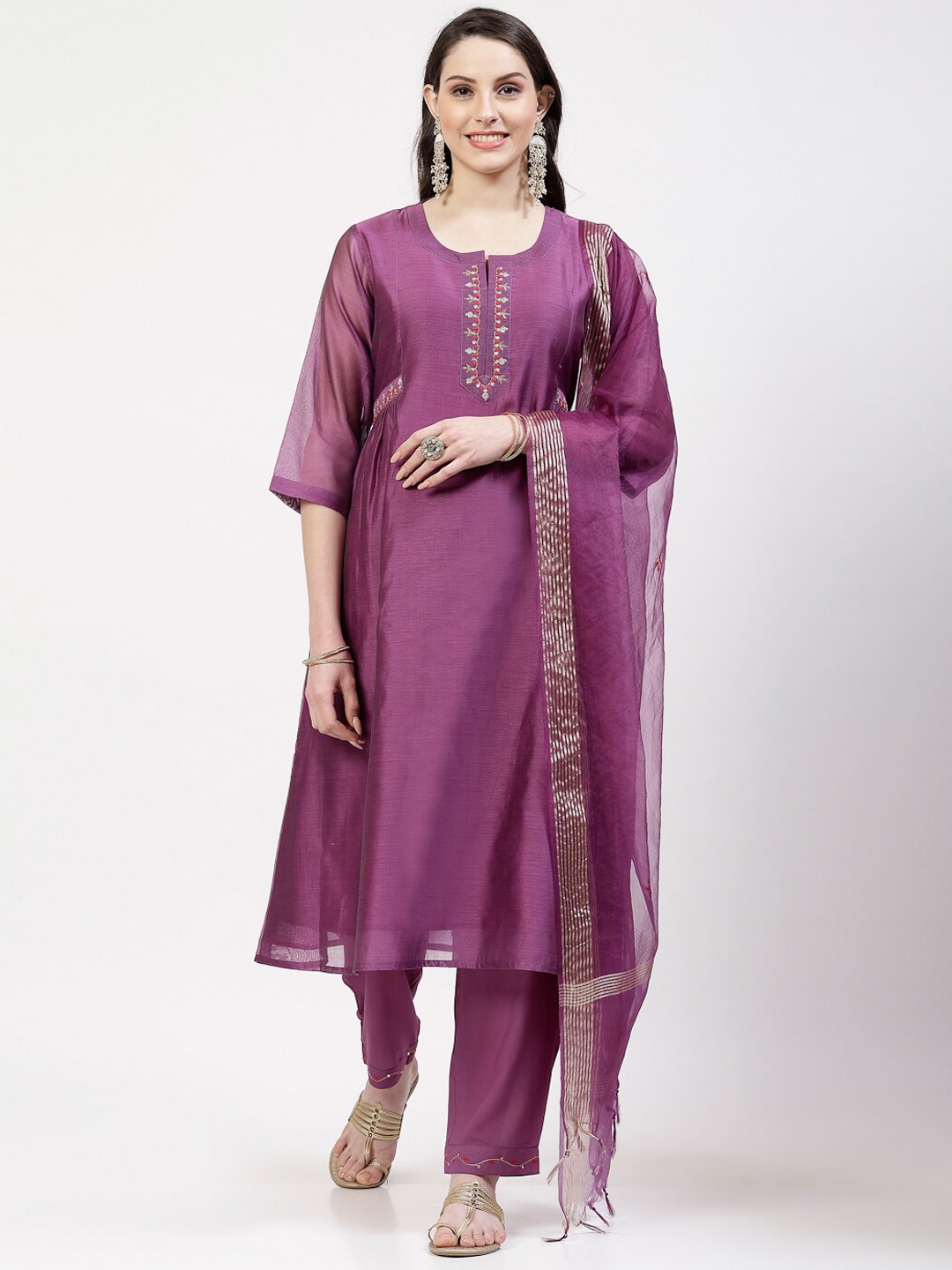 

DART STUDIO Thread Work Chanderi Silk Kurta With Trouser, Purple