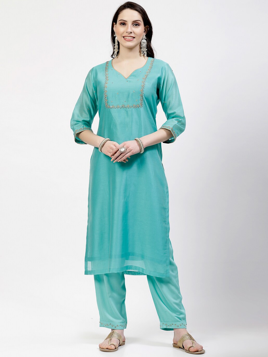 

DART STUDIO V-Neck Thread Work Chanderi Silk Kurta With Palazzos, Sea green