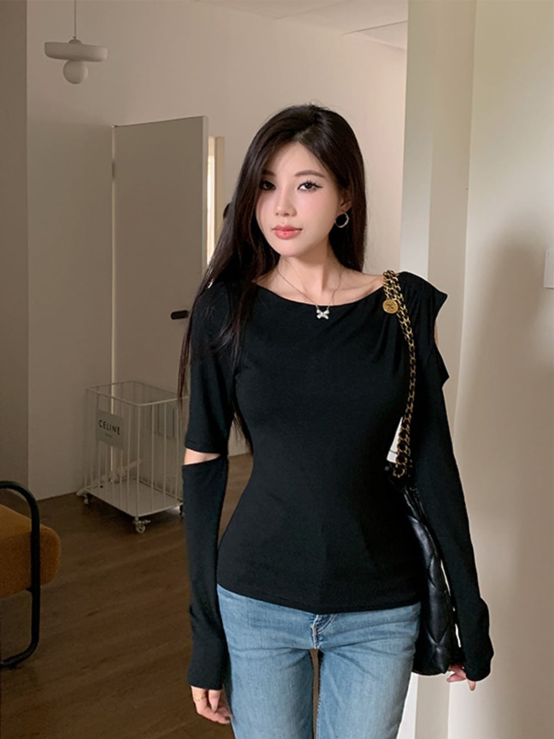 

Stylecast X KPOP Round Neck Long Sleeves Regular Top, Black