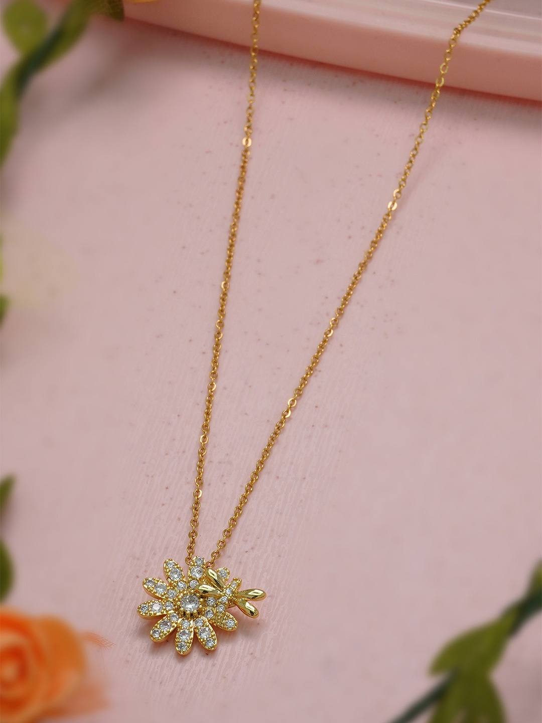 

Ramdev Art Fashion Jwellery Gold-Plated Minimal Necklace