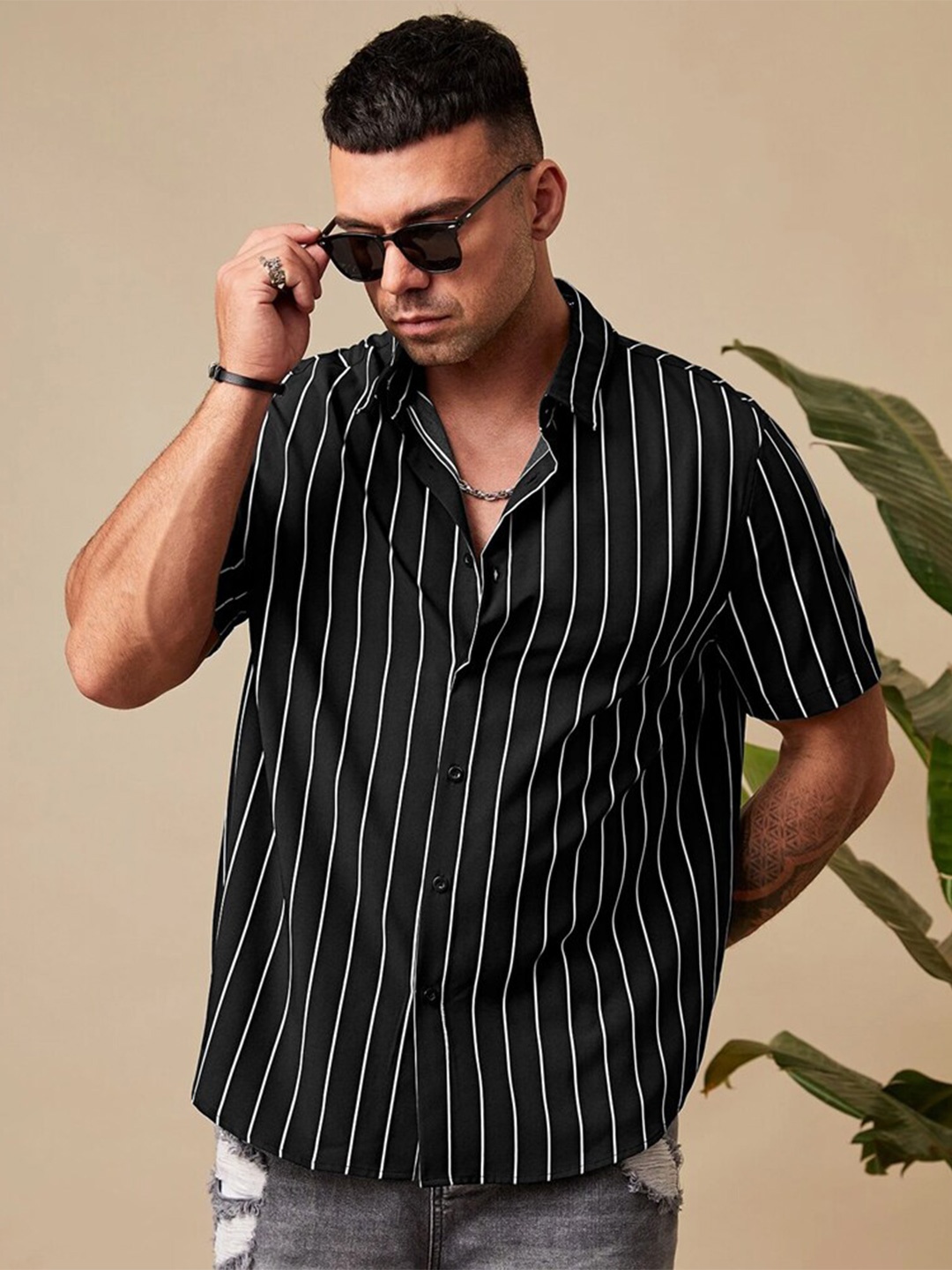 

Eyebogler Printed Opaque Striped Casual Shirt, Black
