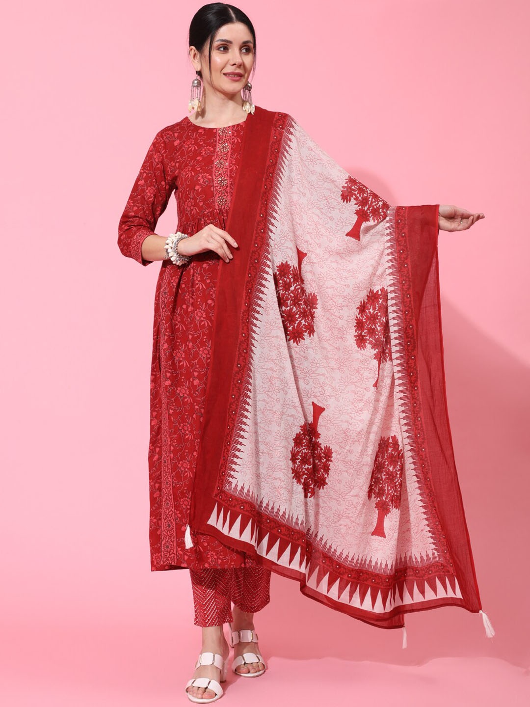 

GULMOHAR JAIPUR Floral Printed Sequinned Pure Cotton Kurta & Trousers With Dupatta, Maroon