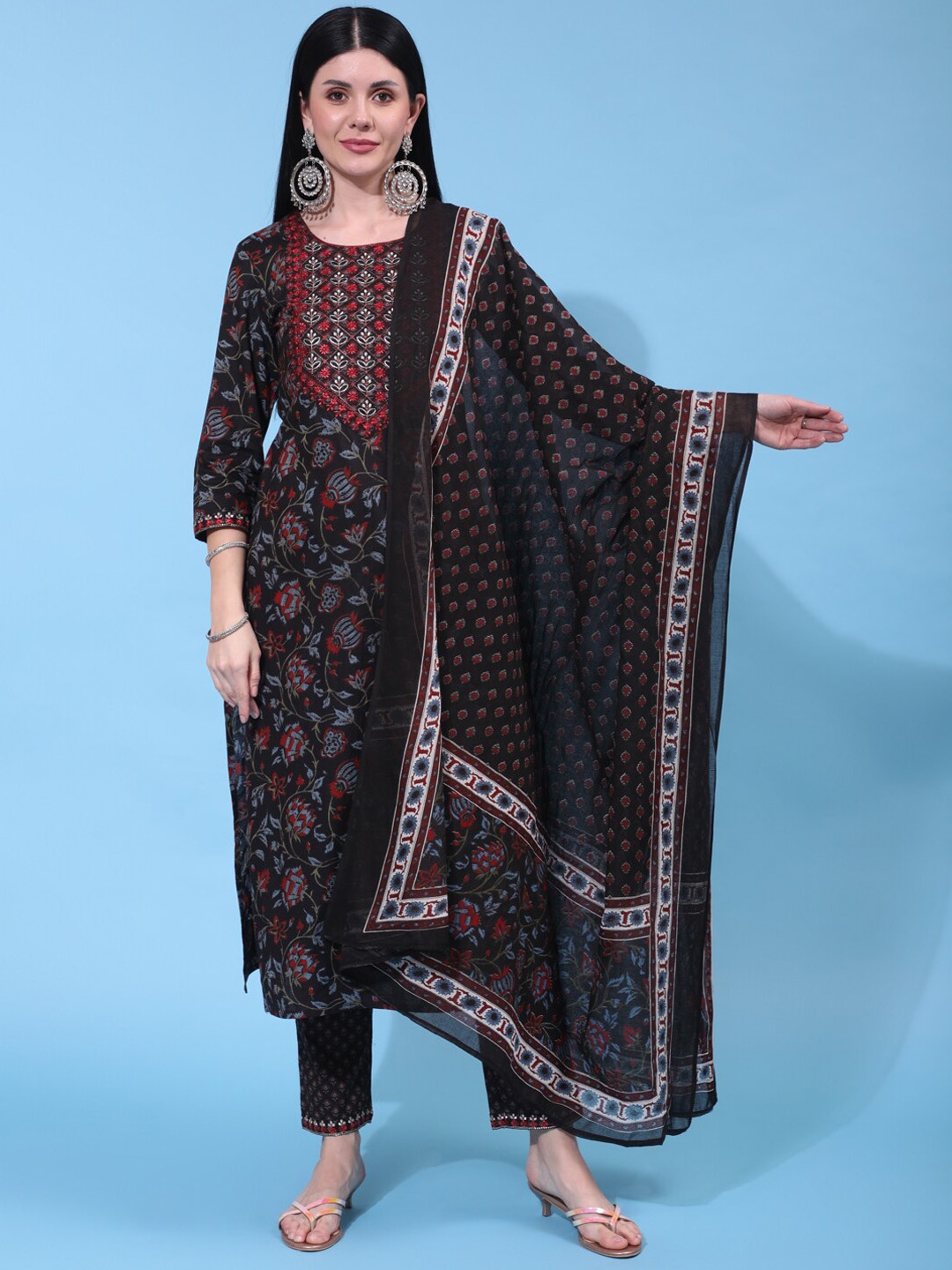 

GULMOHAR JAIPUR Floral Printed Thread Work Pure Cotton Kurta With Trousers & Dupatta, Black