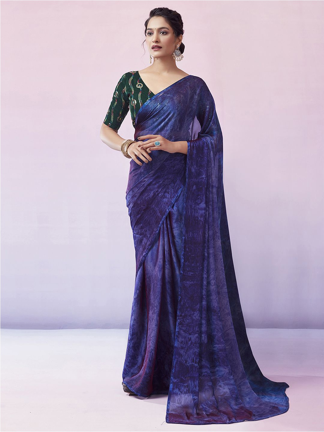 

Mitera Abstract Printed Bagru Ready To Wear Saree, Blue