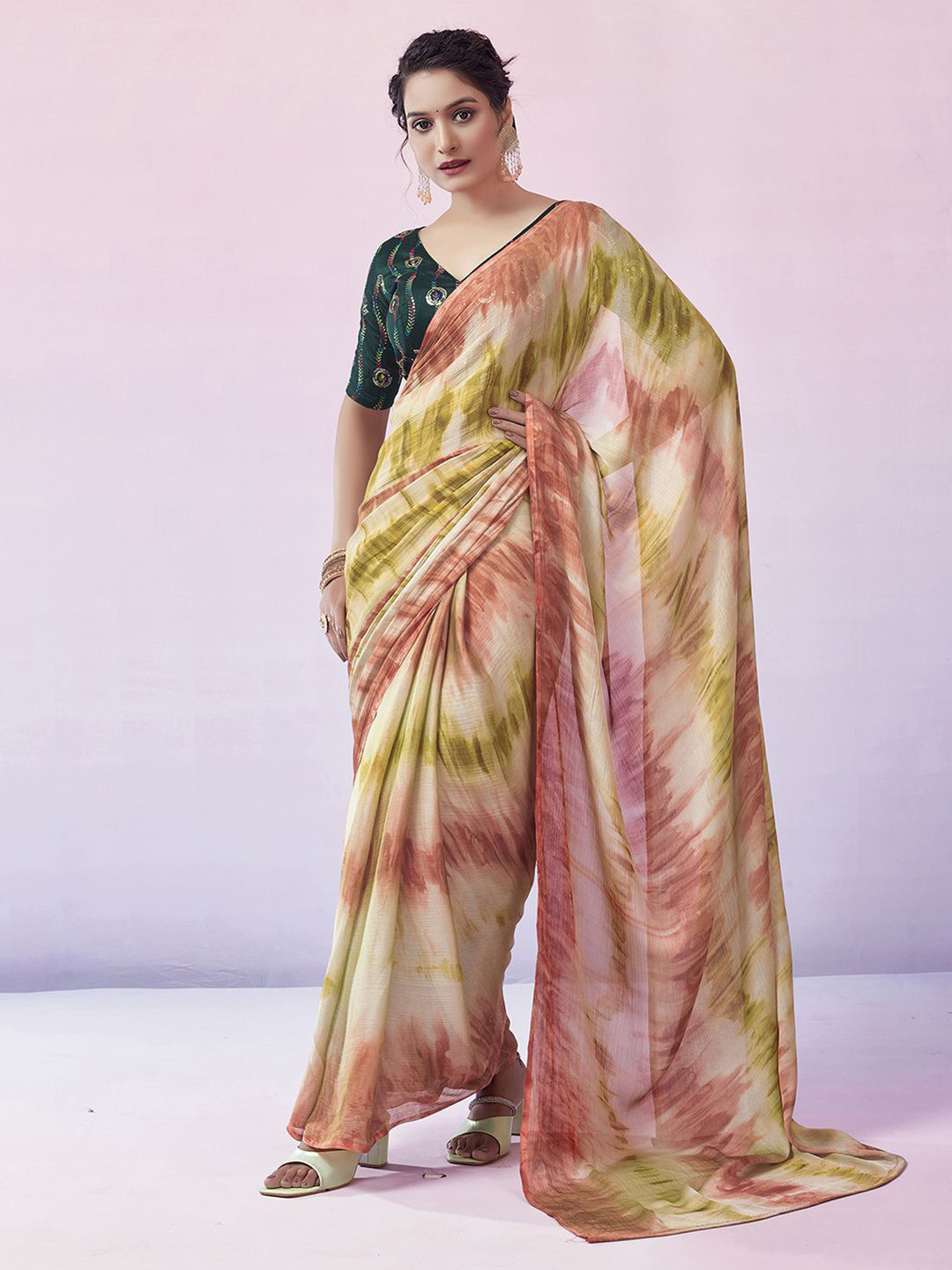 

Mitera Abstract Printed Leheriya Ready To Wear Saree, White