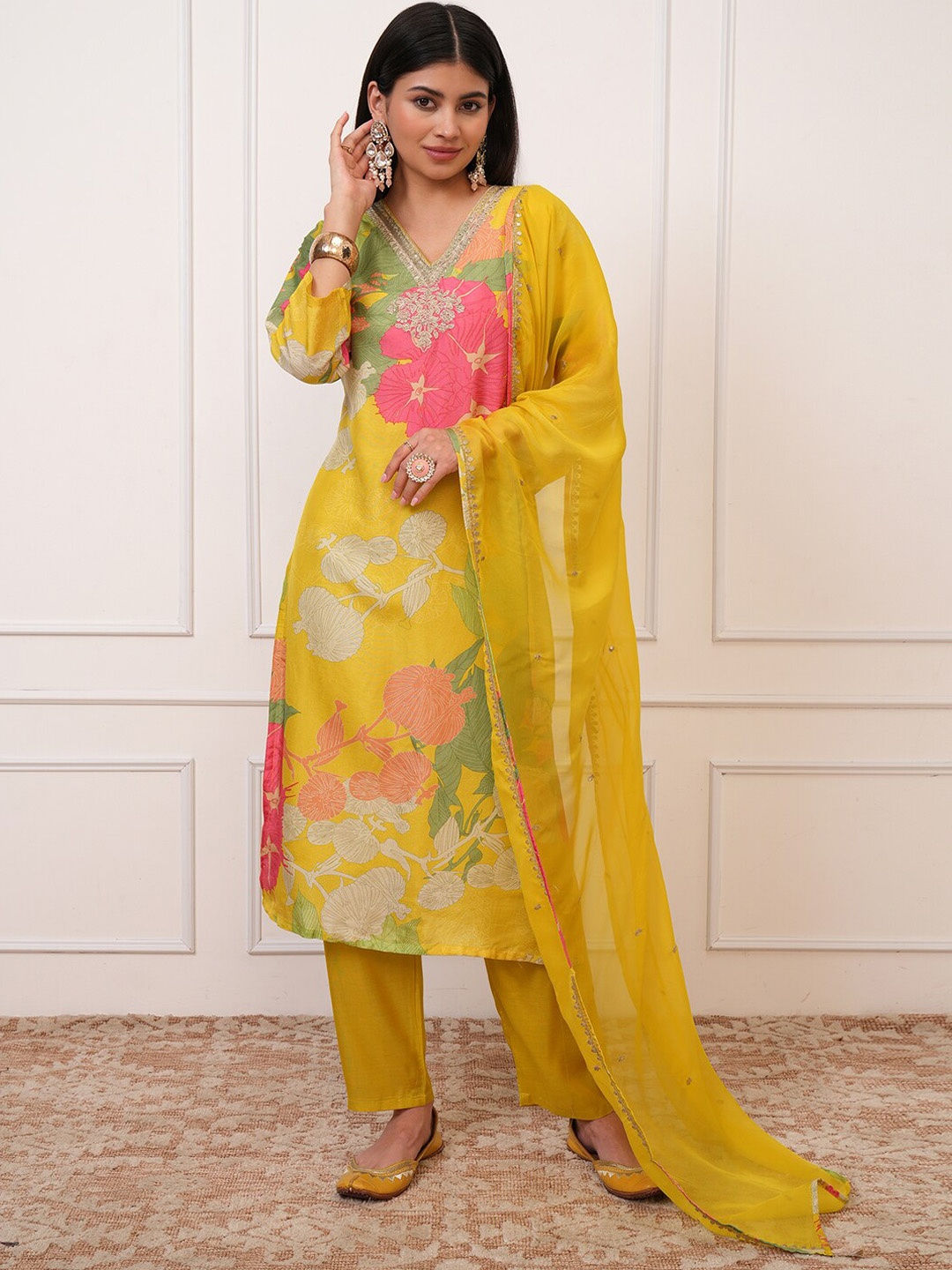 

Vishudh Floral Printed Regular Sequinned Pure Cotton Kurta with Palazzo & Dupatta, Green