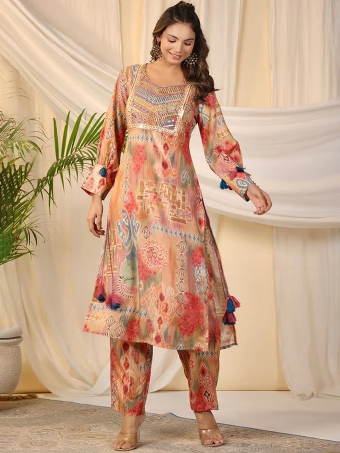 

PMD Fashion Floral Embroidered Regular Thread Work Kurta with Salwar & With Dupatta, Peach