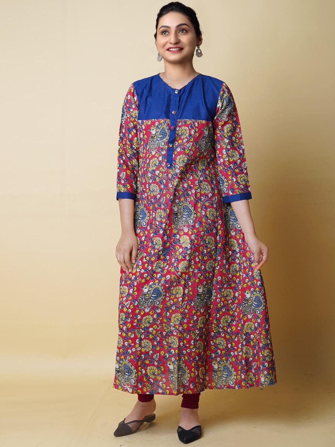 

Unnati Silks Floral Printed V-Neck Cotton A-Line Kurta, Red