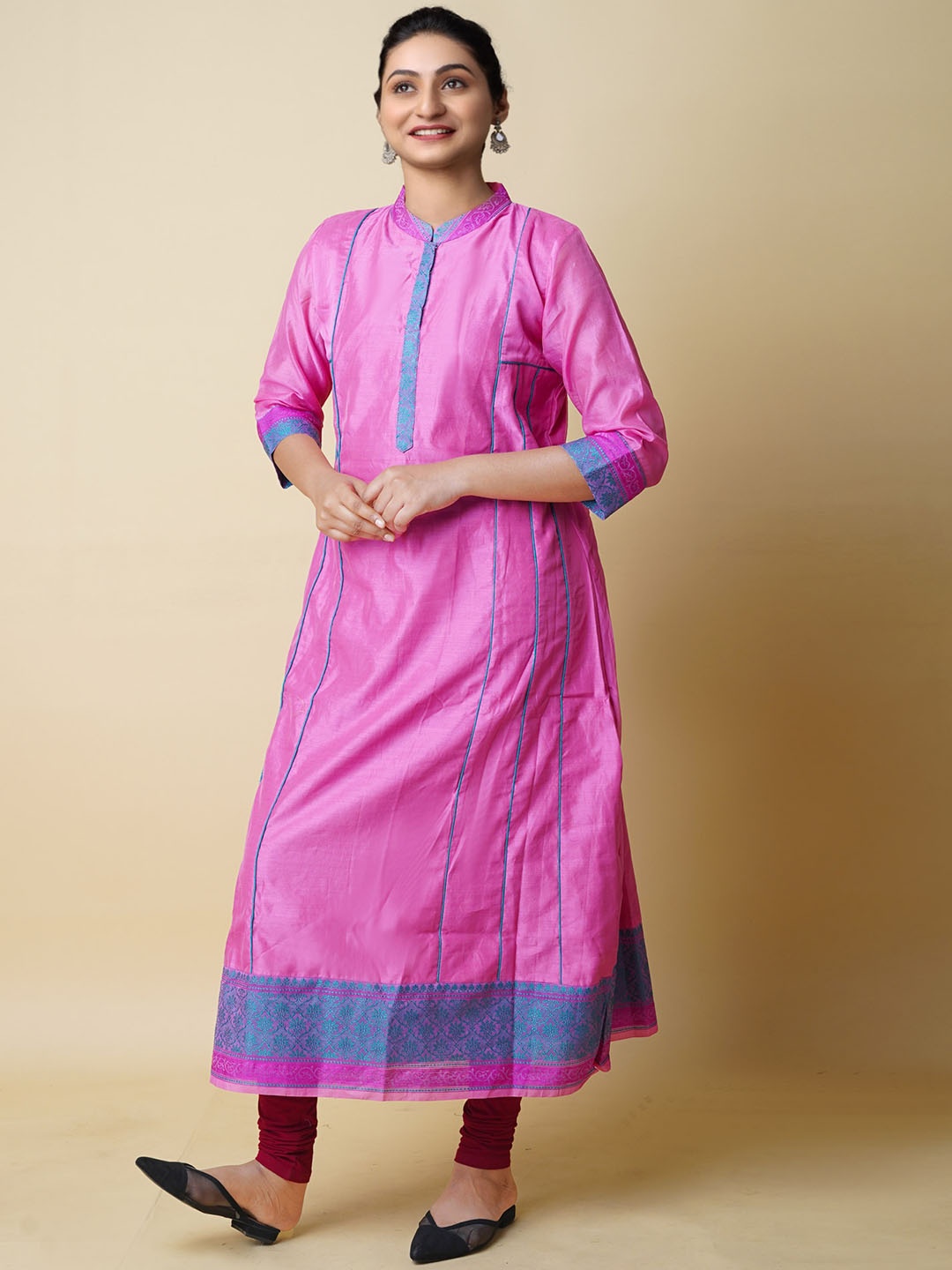 

Unnati Silks Mandarin Collar Thread Work Handloom Panelled A-Line Kurta, Pink