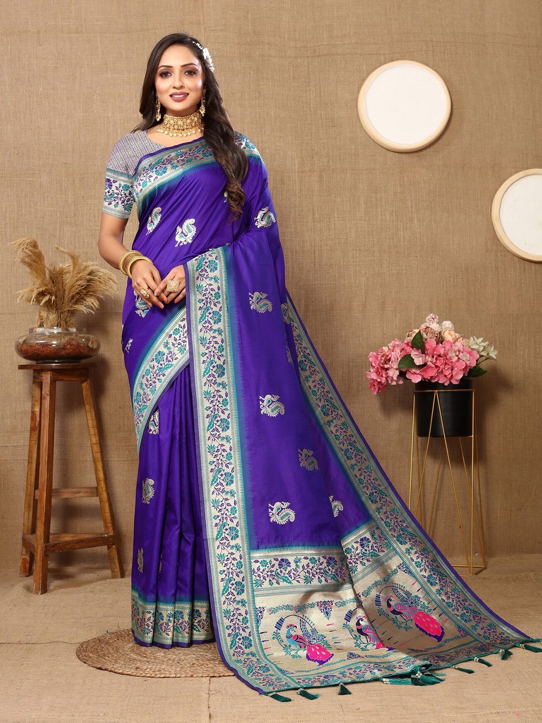 

Ekta Textiles Ethnic Motifs Woven Design Zari Pure Silk Paithani Saree, Blue