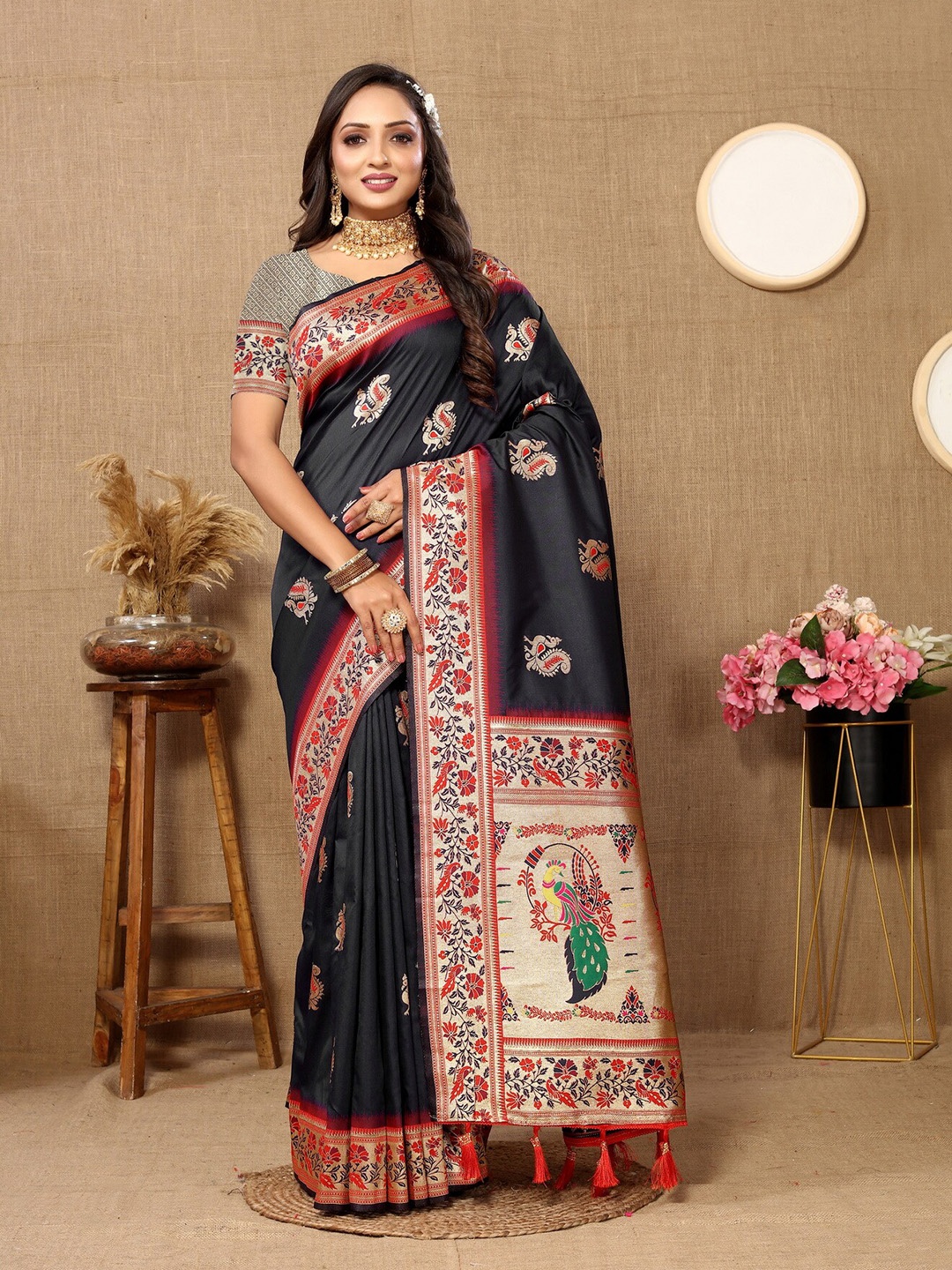 

Ekta Textiles Ethnic Motifs Woven Design Zari Pure Silk Paithani Saree, Black