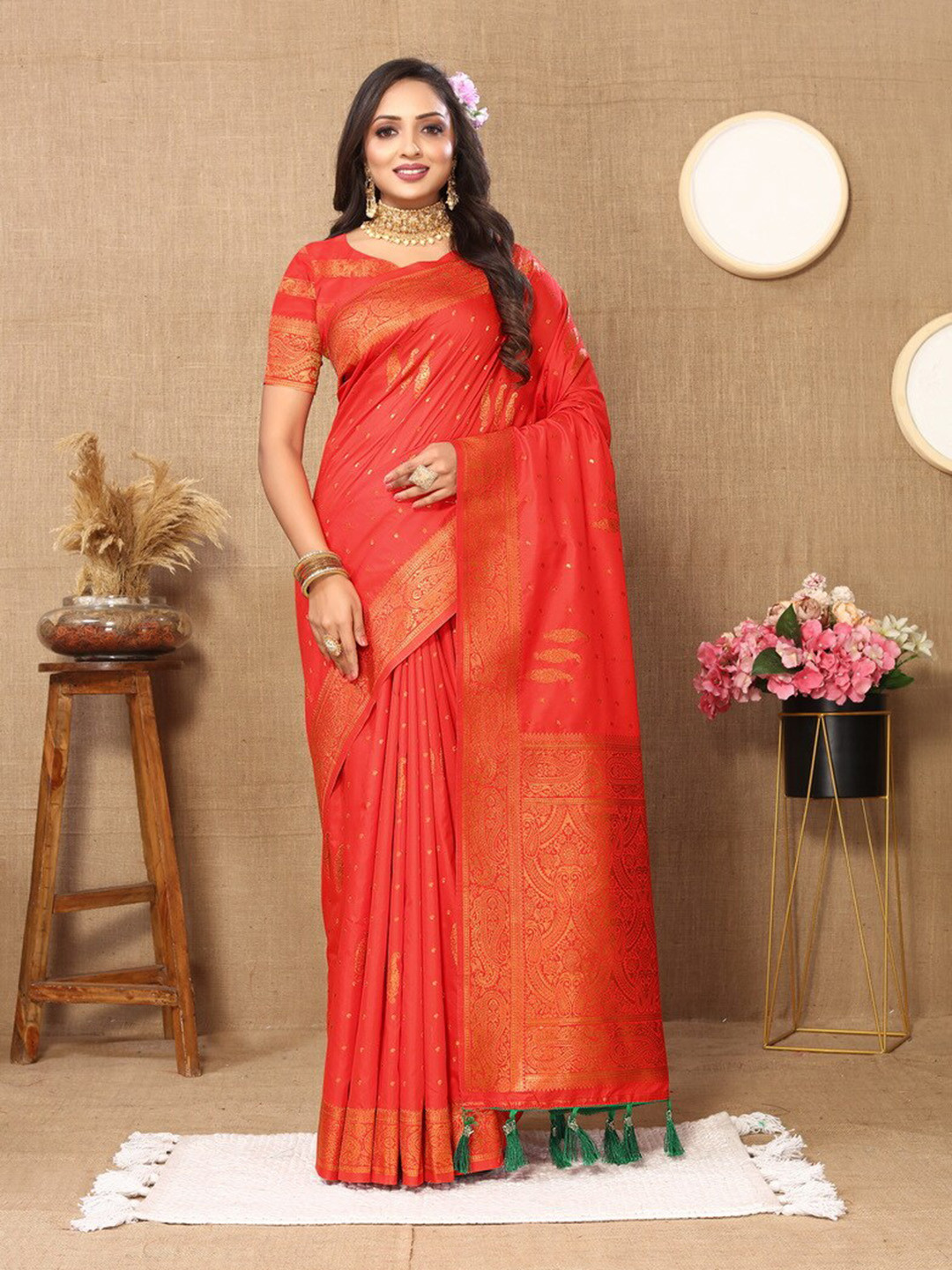 

Ekta Textiles Ethnic Motifs Woven Design Zari Pure Silk Banarasi Saree, Red