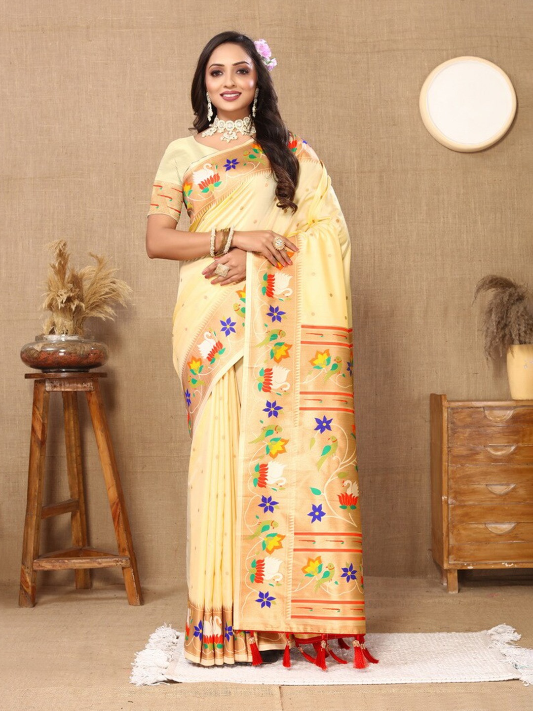 

Ekta Textiles Woven Design Zari Pure Silk Paithani Saree, Cream