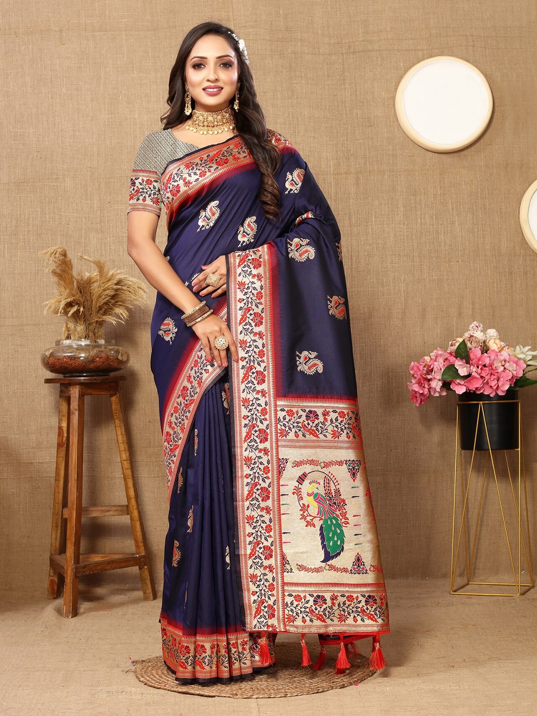 

Ekta Textiles Ethnic Motifs Woven Design Zari Pure Silk Paithani Saree, Navy blue