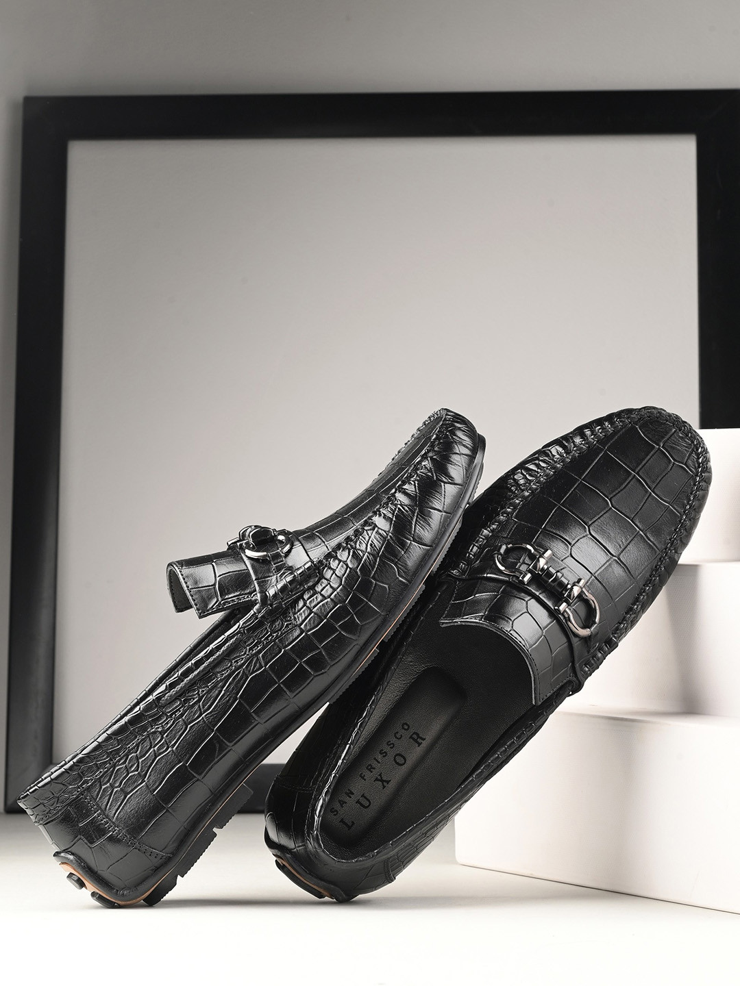 

San Frissco Men Textured Lightweight Memory Foam Leather Horsebit Loafers, Black