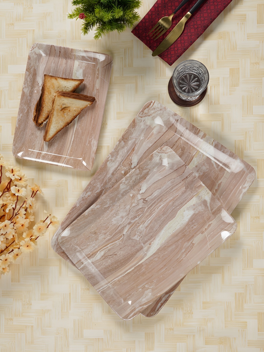 

CDI Rose Gold & White 3 Pcs Abstract Melamine Serving Trays