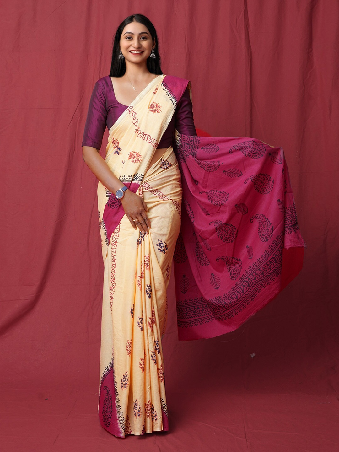 

Unnati Silks Ethnic Motifs Printed Pure Cotton Block Print Saree, Cream