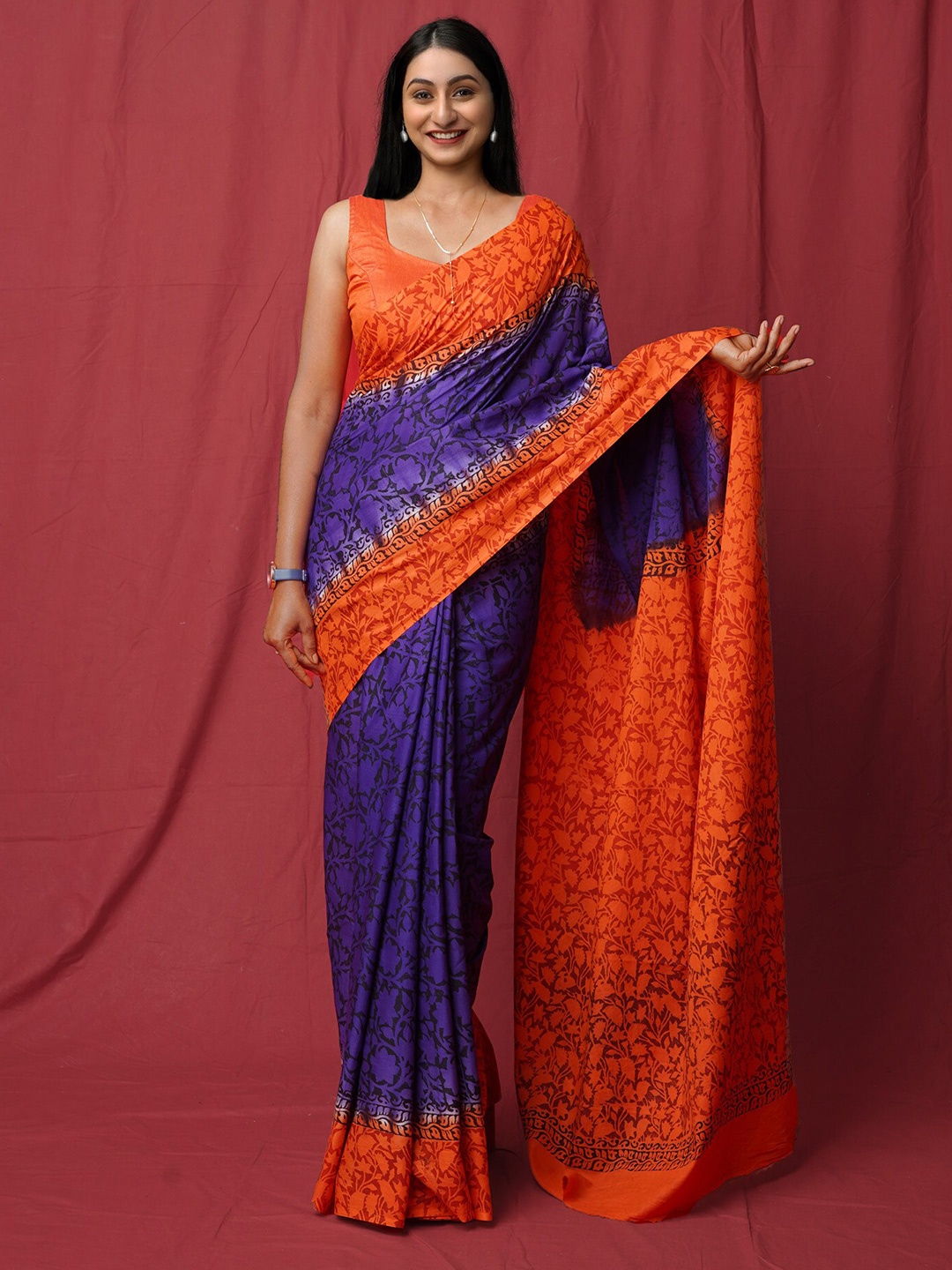 

Unnati Silks Floral Printed Pure Cotton Block Print Saree, Violet