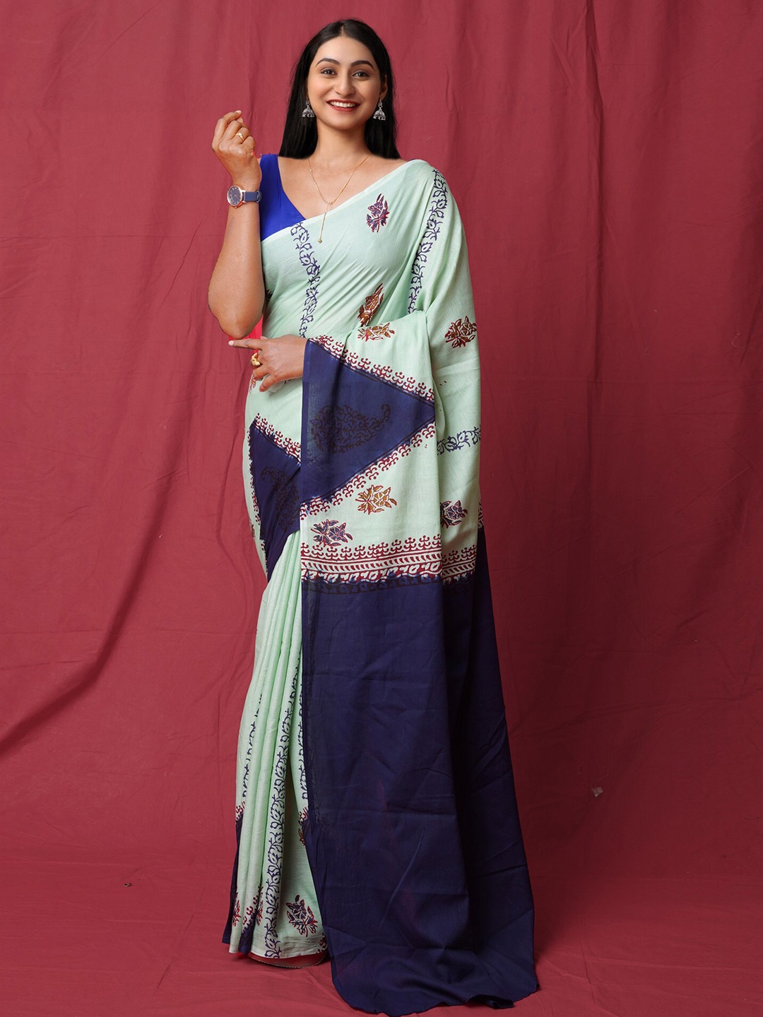 

Unnati Silks Ethnic Motifs Printed Pure Cotton Block Print Saree, Green