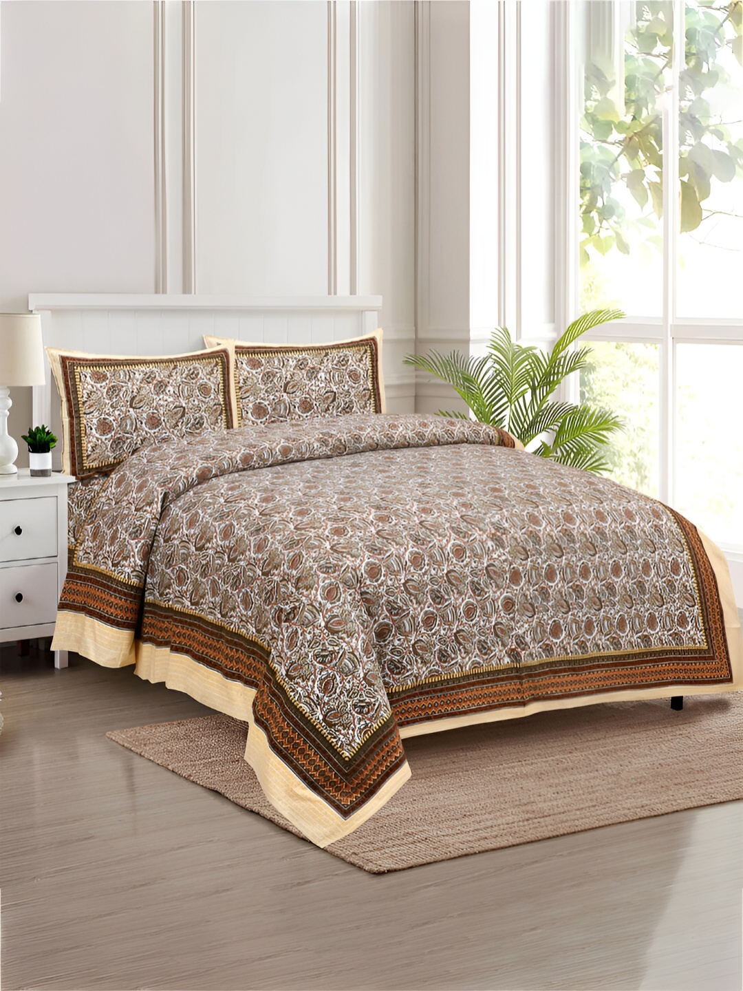 

Kuber Industries Cream & Brown 160 TC Cotton King Bedsheet with 2 Pillow Covers