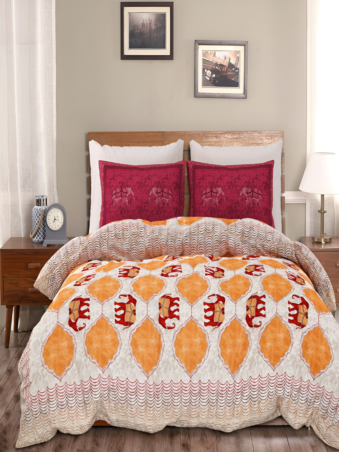 

Kuber Industries Yellow & White Graphic Cotton 160 TC King Bedsheet With 2 Pillow Covers