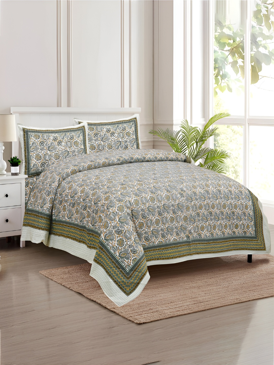 

Kuber Industries Green & White Graphic Cotton 160 TC King Bedsheet With 2 Pillow Covers