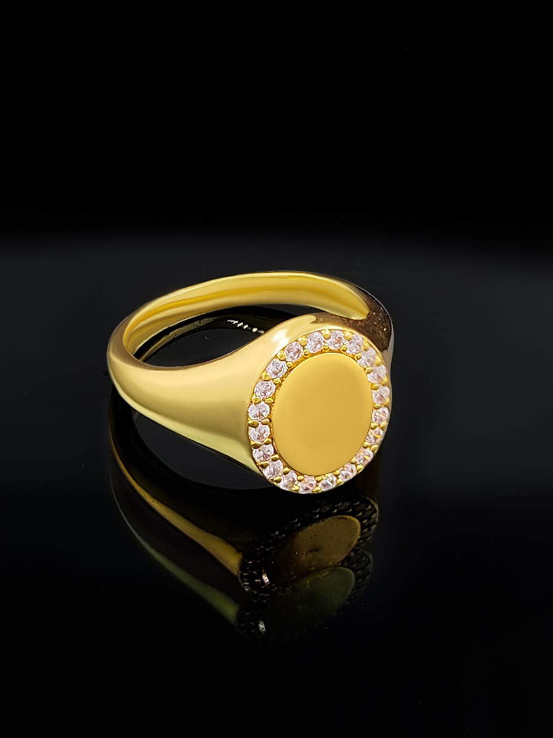 

Saizen Gold-Plated Cubic Zirconia-studded Adjustable Signet Ring