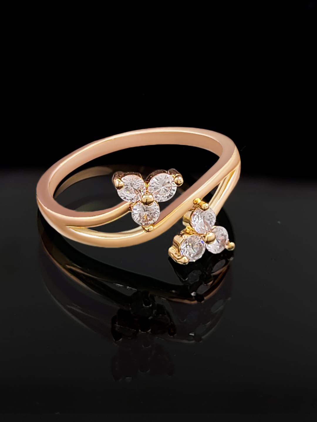 

Saizen Stainless Steel Rose Gold Plated Cubic Zirconia Studded Finger Ring