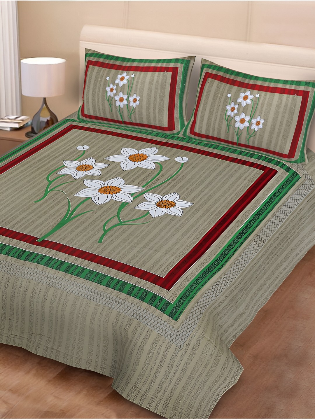 

POORAK Brown & White Floral 104 TC Cotton Queen Bedsheet Set