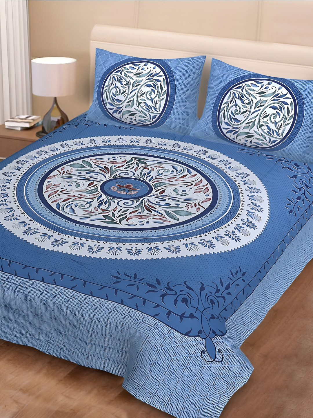 

POORAK Blue & White Ethnic Motifs 104 TC Queen Bedsheet with 2 Pillow Covers