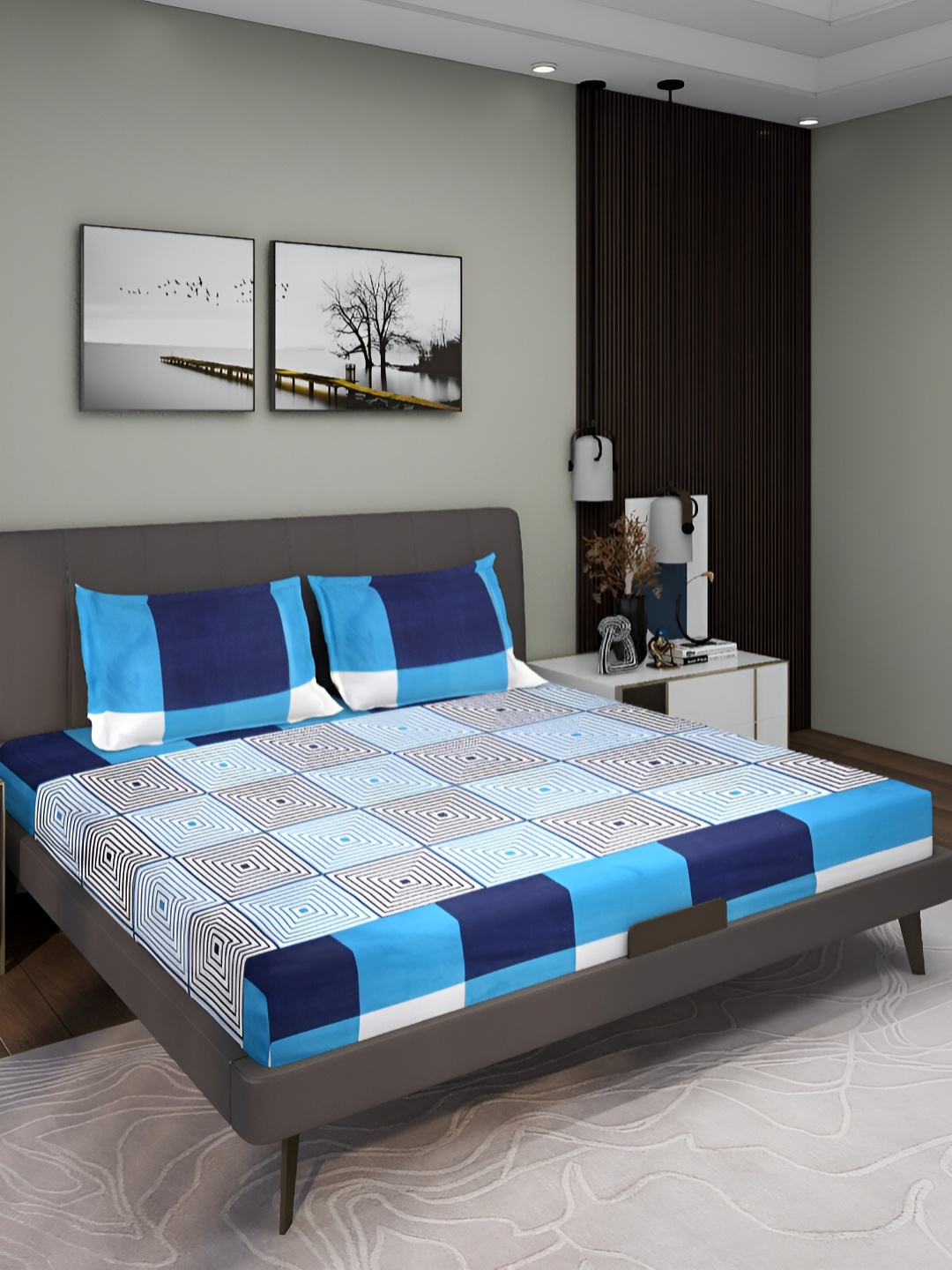 

Aura Blue & White Geometric 144 TC Queen Microfiber Bedsheet With 2 Pillow Covers