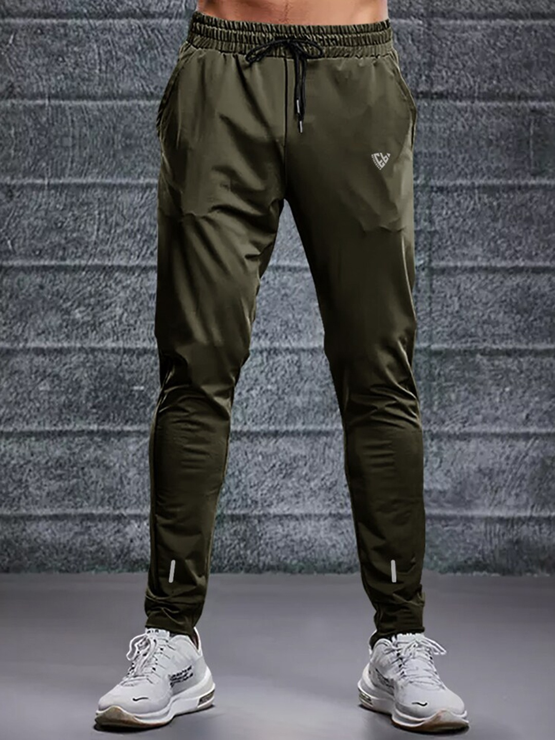 

Eyebogler Men Mid Rise Track Pants, Olive