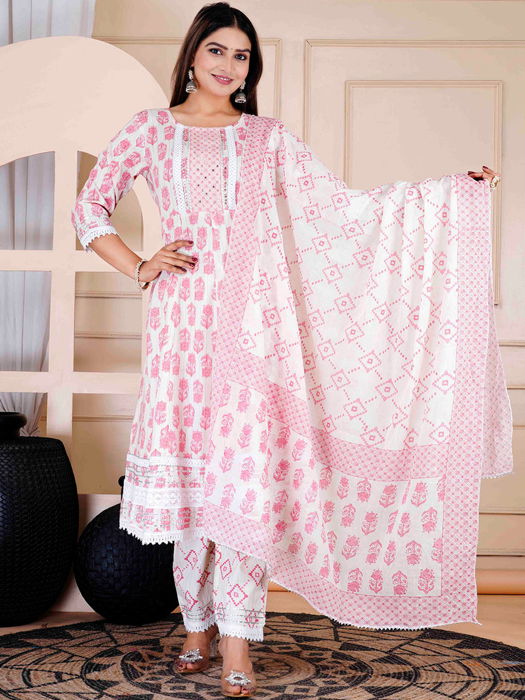

Meena Bazaar Floral Printed Round Neck Anarkali Kurta & Trousers With Dupatta, Cream