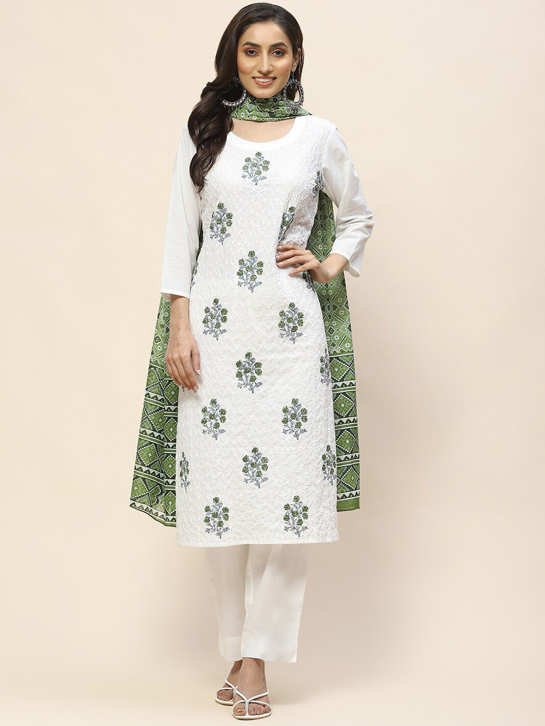 

Meena Bazaar Floral Embroidered Regular Thread Work Kurta with Trouser & With Dupatta, Cream