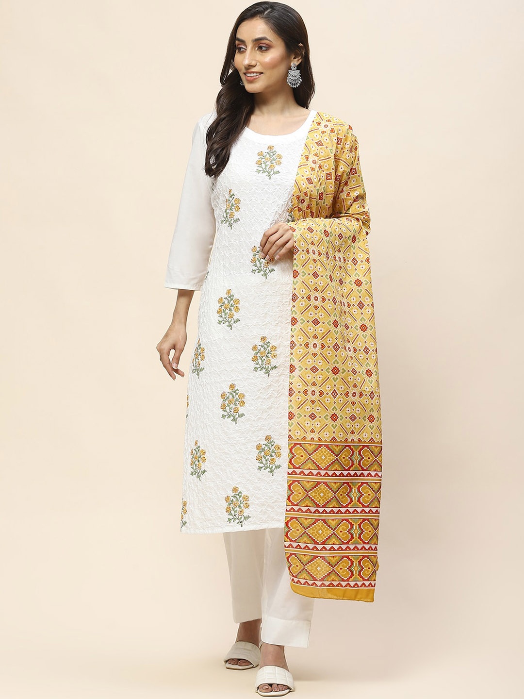 

Meena Bazaar Floral Embroidered Regular Thread Work Kurta with Trousers & With Dupatta, Cream