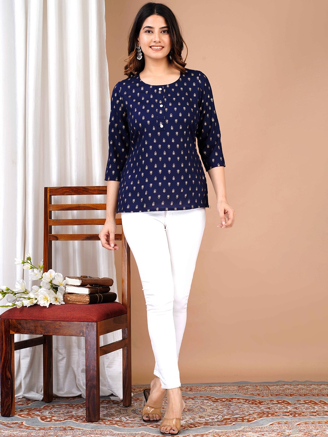 

SIDDHANAM Floral Printed Round Neck Top, Navy blue