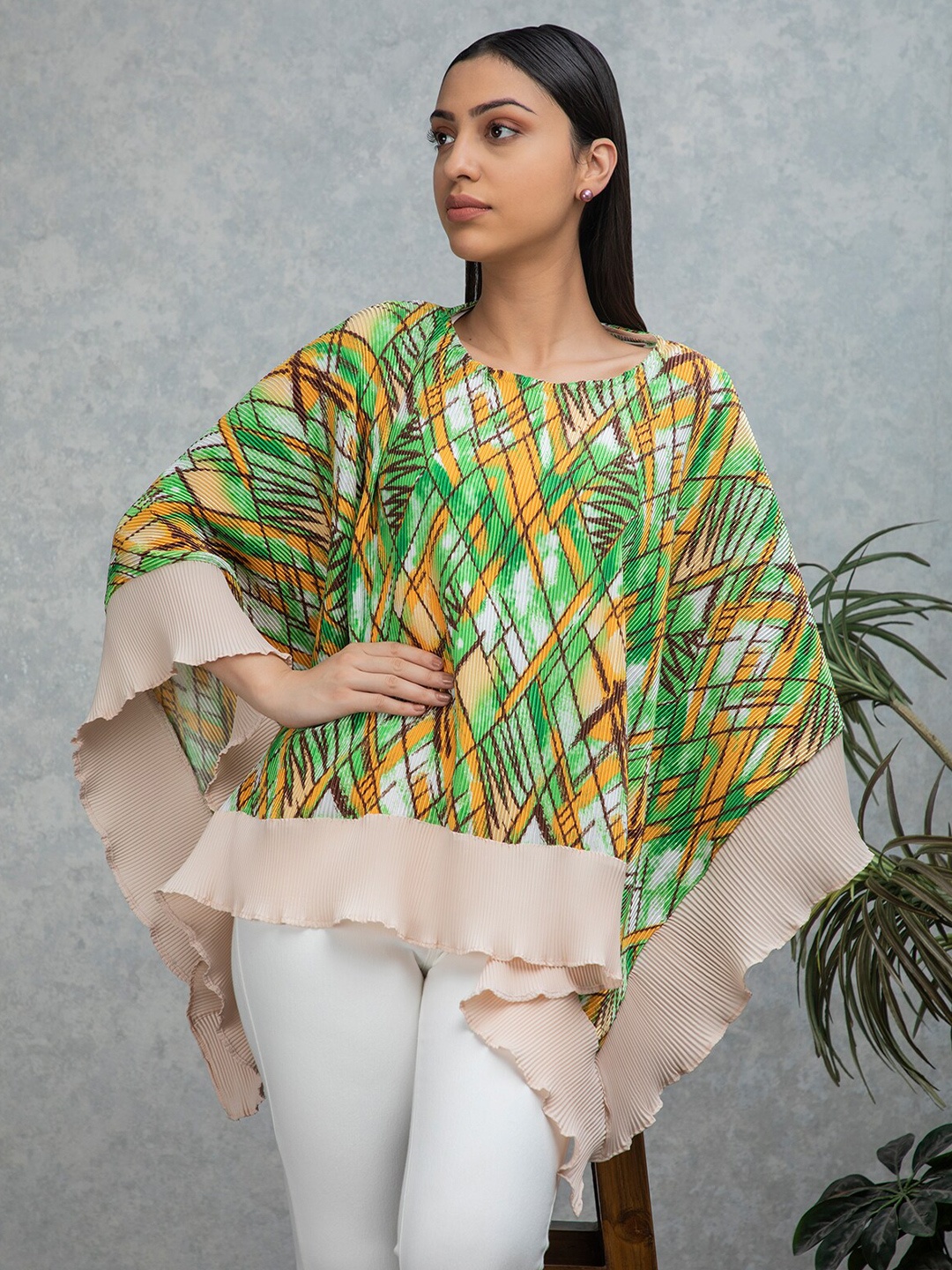 

Rhe-Ana Tropical Print Kimono Sleeve Kaftan Top, Green