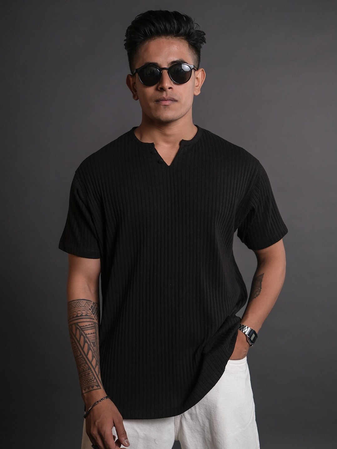 

Powerlook Black Rib-Knit Half Sleeves T Shirt