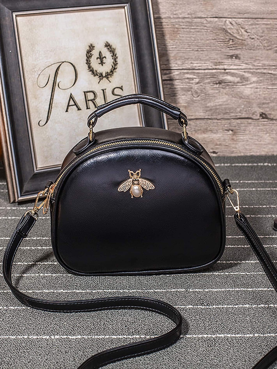 

Diva Dale Structured Sling Bag, Black