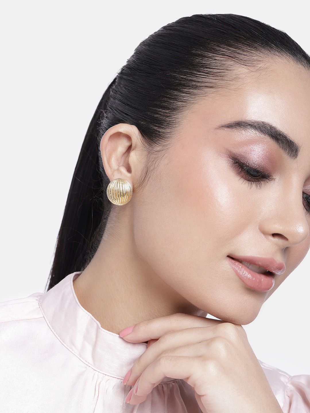 

Estele Gold-Plated Circular Studs Earrings
