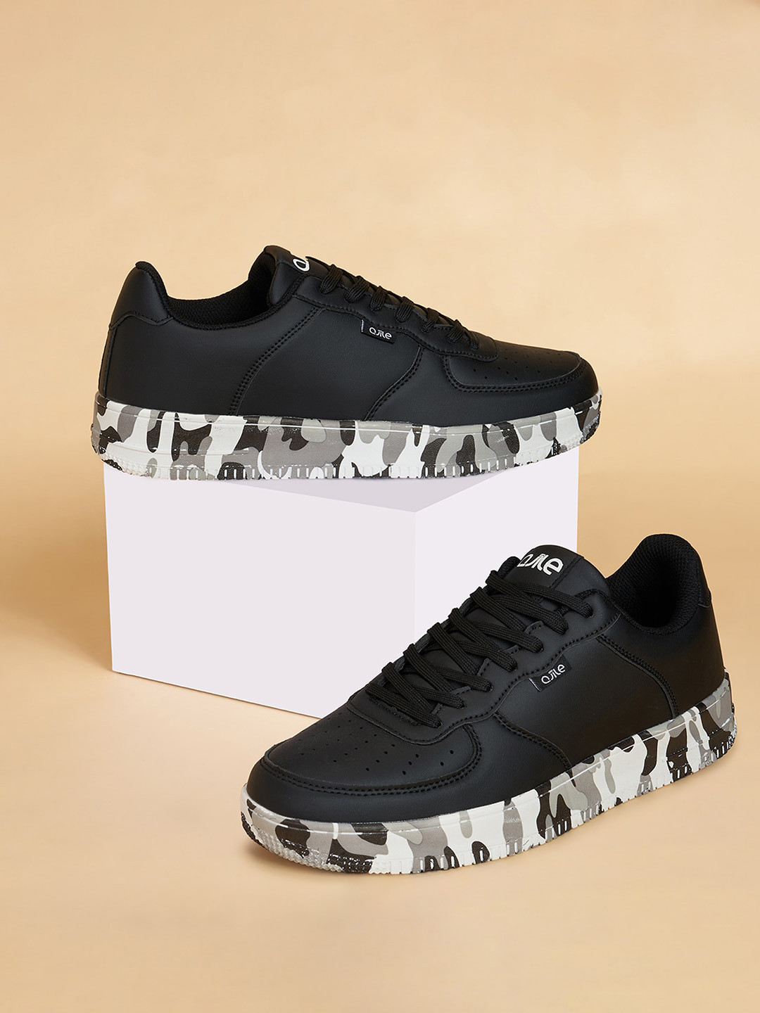 

Ajile by Pantaloons Men Lace Up Sneakers, Black